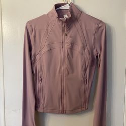 Lululemon Cropped Nulu Size 8 