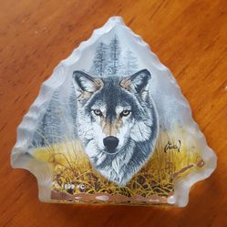 Collectable Wolf Crystal Arrowhead Figurine