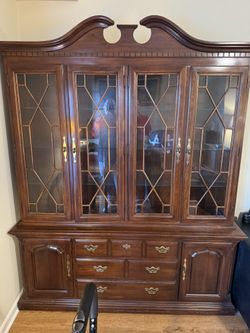 China Cabinet Display