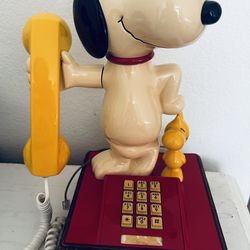 Snoopy & Woodstock Telephone, 1976