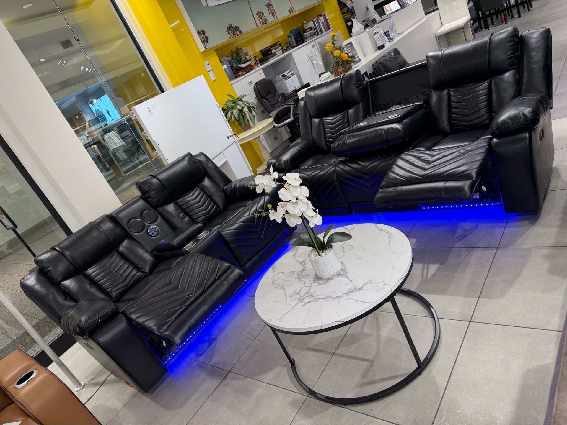 Power recliner sofa set with Bluetooth and speakers 🖤🖤🖤