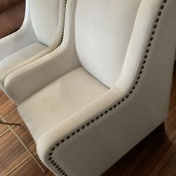 Elegant Chair 