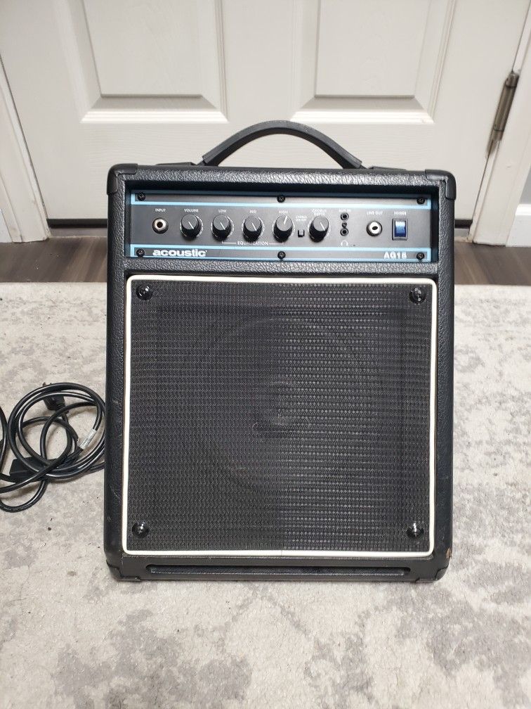 Acoustic AG15 Amp