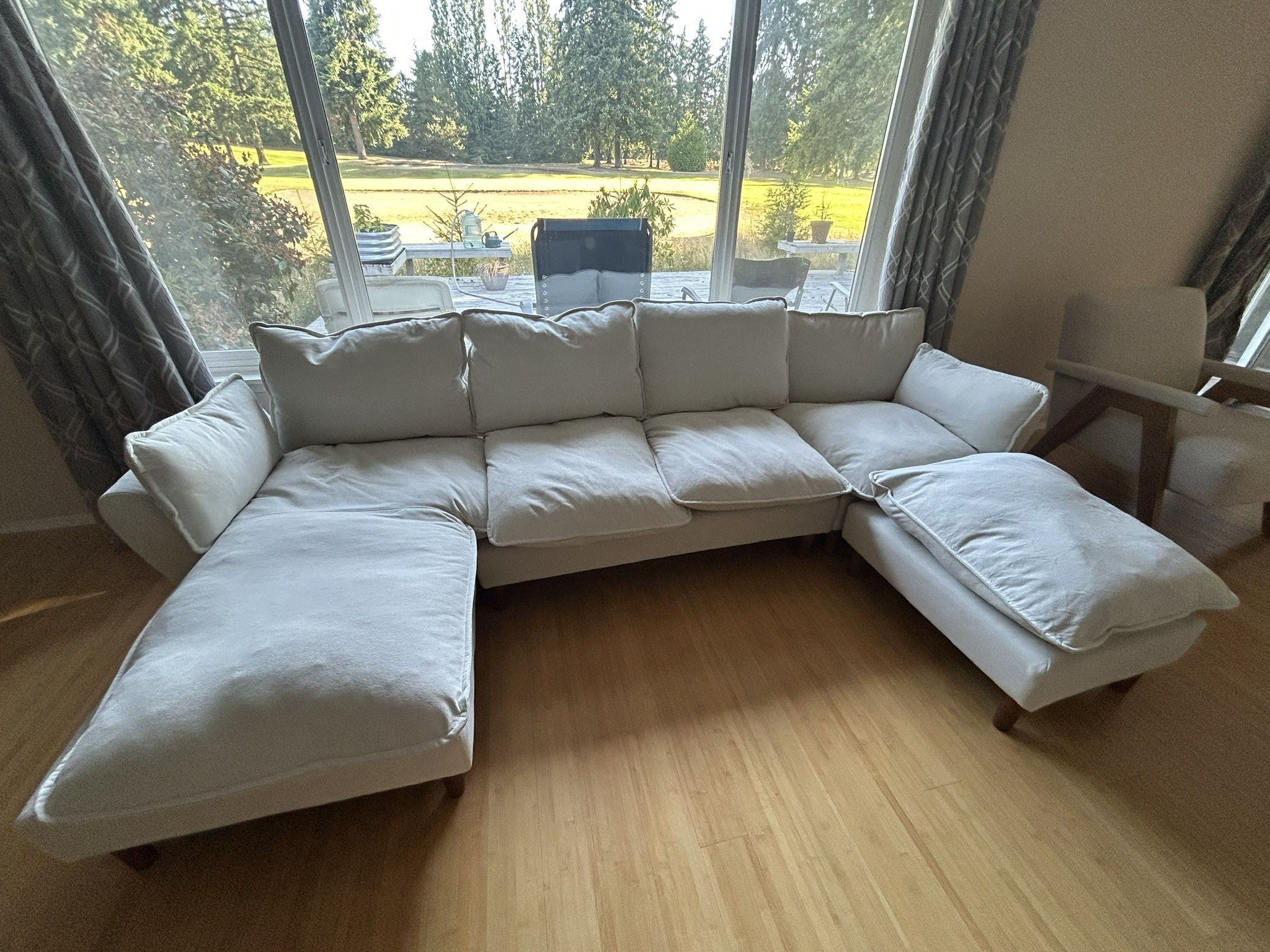 Sectional Couch Basically New 500