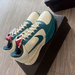 Kobe 5 Caitlin Clark