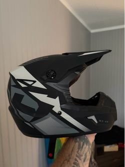 New! Youth (M) dirtbike helmet