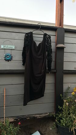 2XL black cocktail dress with lace sleeves