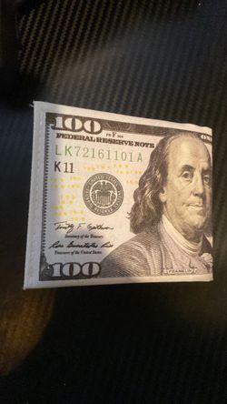 100 dollar wallet