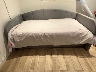daybed with trundle