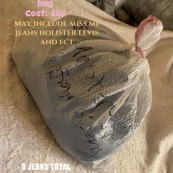 MYSTERY JEAN BAG 8 JEANS INCLUDED