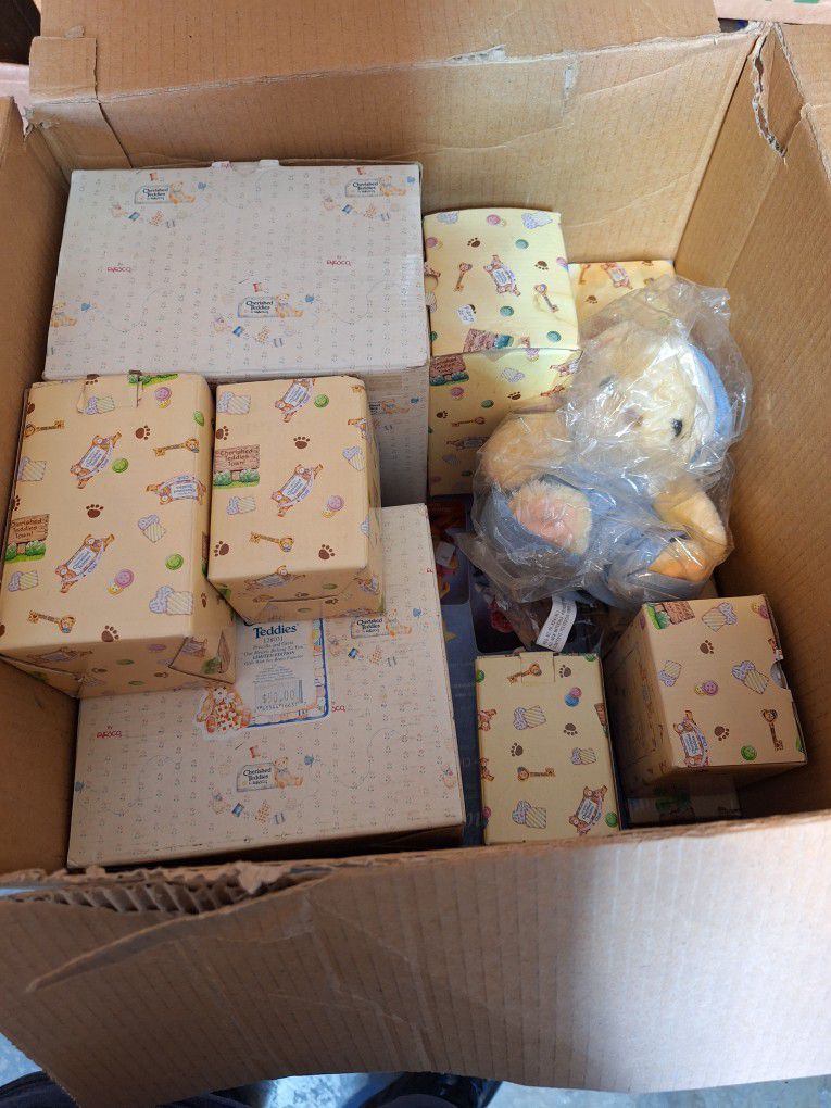 Cherished Teddies LOT of 15 In BOXES!