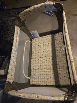 Graco Pack In Play Tan