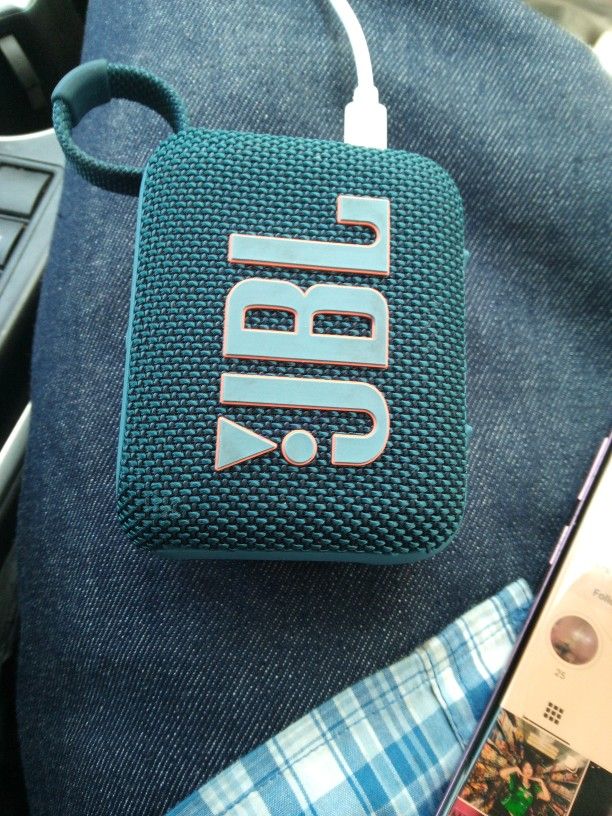 JBL Go 4