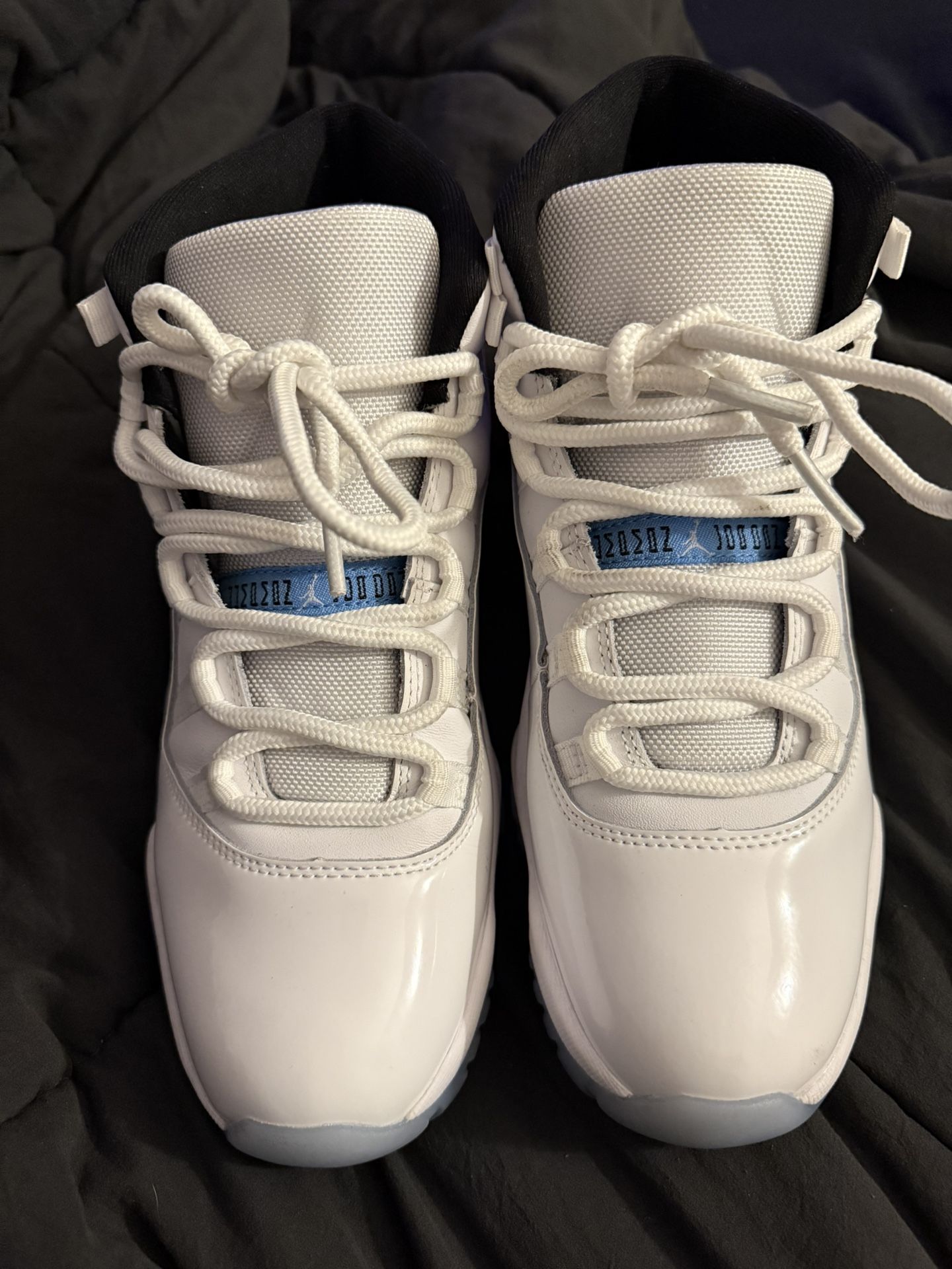 Jordan 11 Legend Blue