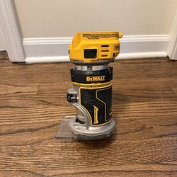 20V MAX XR Cordless Brushless Fixed Base Compact Router (Tool Only)