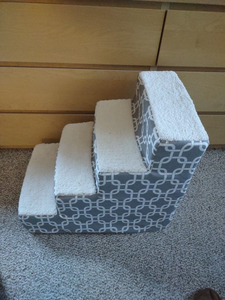 Steps For Pet Majestic Brand