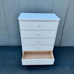 Chest With Diamond 💎 Crystal Knobs!! New 