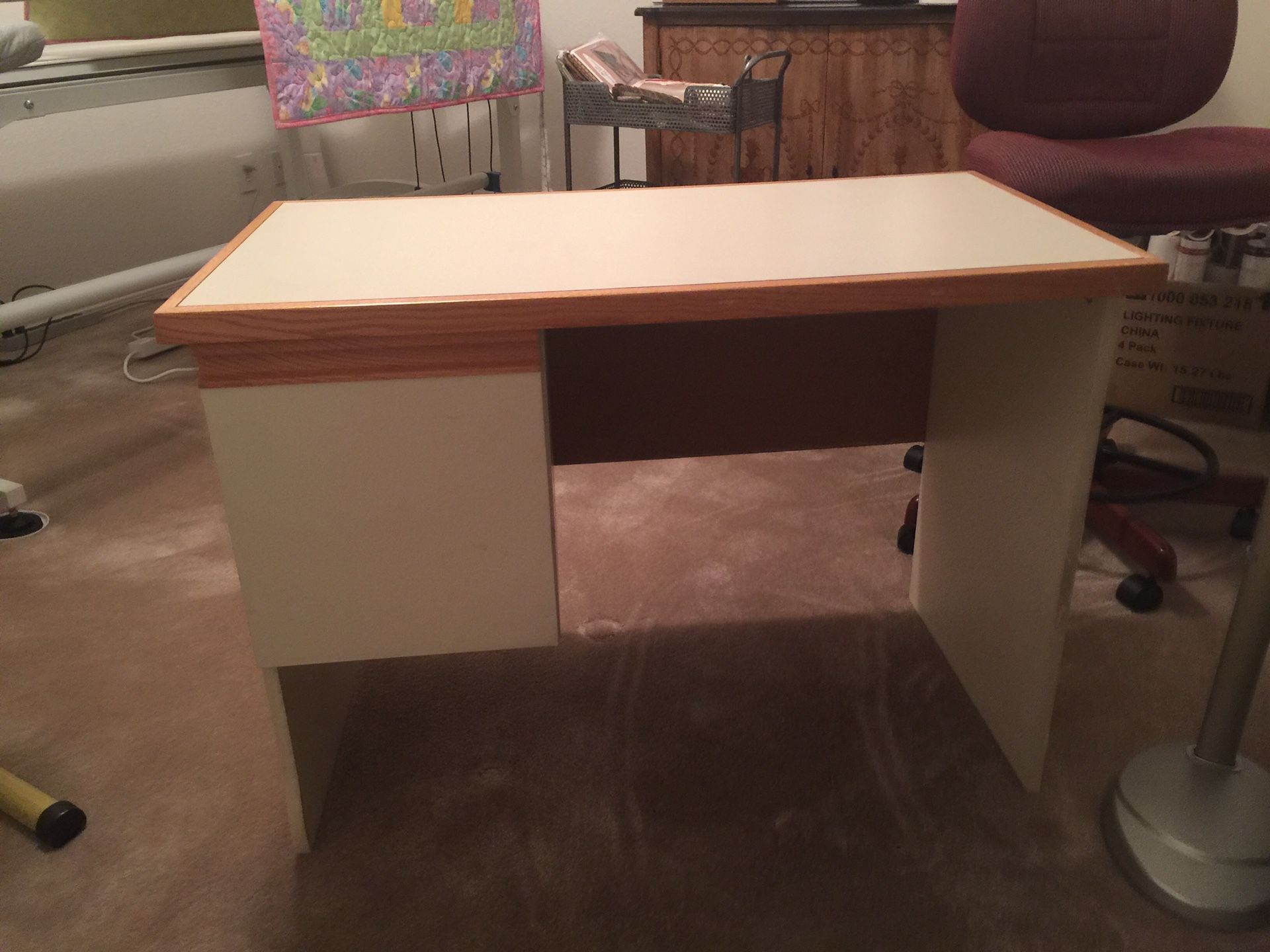 DESK-SEWING MACHINE TABLE