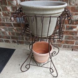 Vintage Wrought Iron Plant Stand (Pots Included)