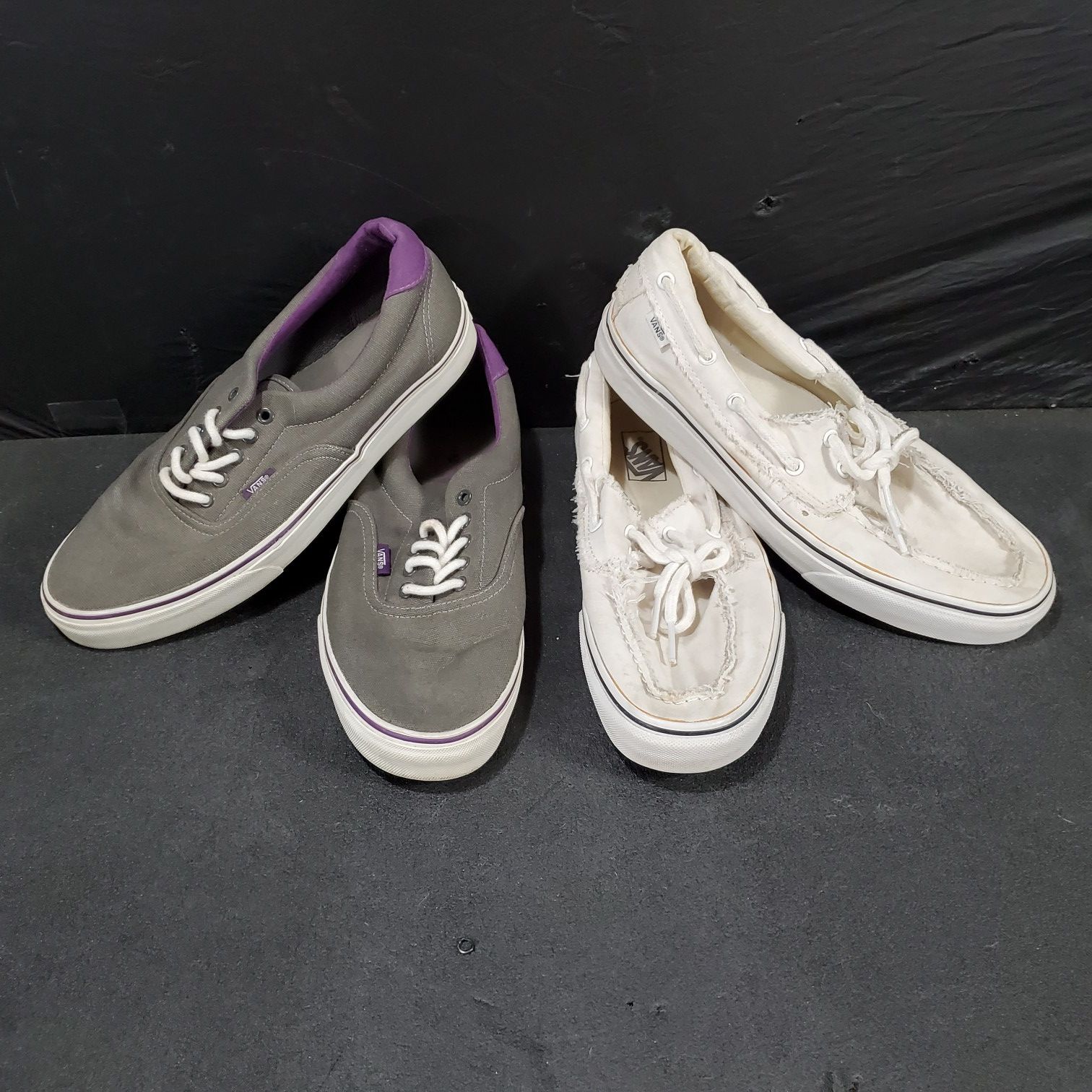 1 Pairs Of Used Men's Sz 11.5 Vans Shoes Purple Grey .
