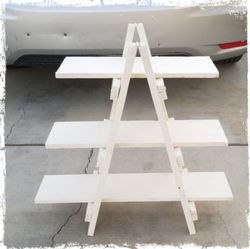 1 white cupcake stand! Flash sale!