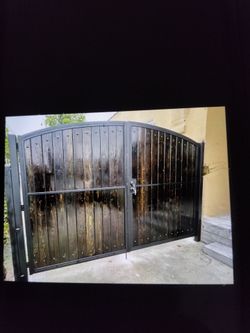 Double gate