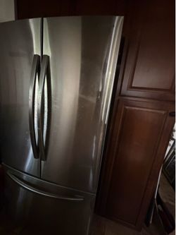 Samsung fridge + freezer combo