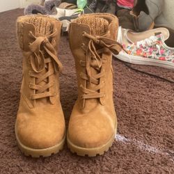 Boots - Inside Zipper - Size 9