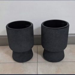*** REDUCED *** PAIR of 15" Gray Resin Planters @ Lasting Creations