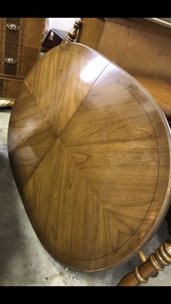 Solid wood Dining tables 2 xtra leafs