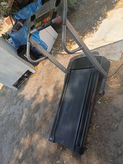 Vendo caminadora electrica en buenas condiciones trabajando bien Yano la uso....