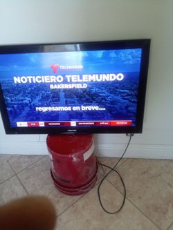 Flat TV screen Toshiba