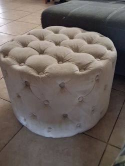 Round Tufted Ottoman Footstool