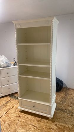 Solid wood shelf organizer