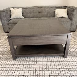 COFFEE TABLE AND END TABLE