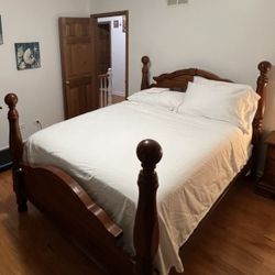 Solid Wood Queen Bed