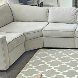 Sofa sectional with Chaise