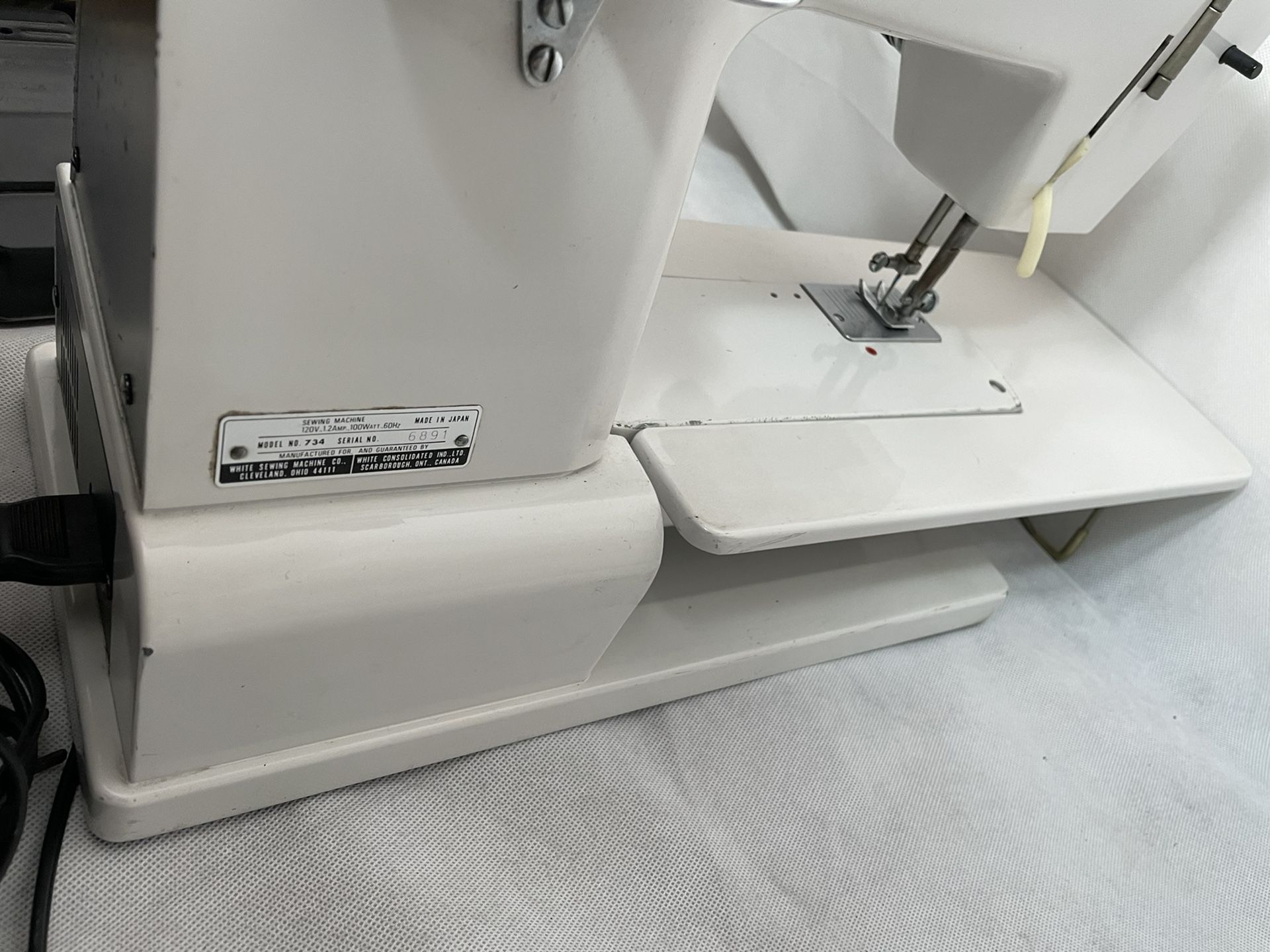 White Brand Model 734 Sewing Machine Made In japan