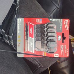 Brand New Unopened Milwaukee Multi Material Carbide Teeth 5 Pack Multi-tool Blades