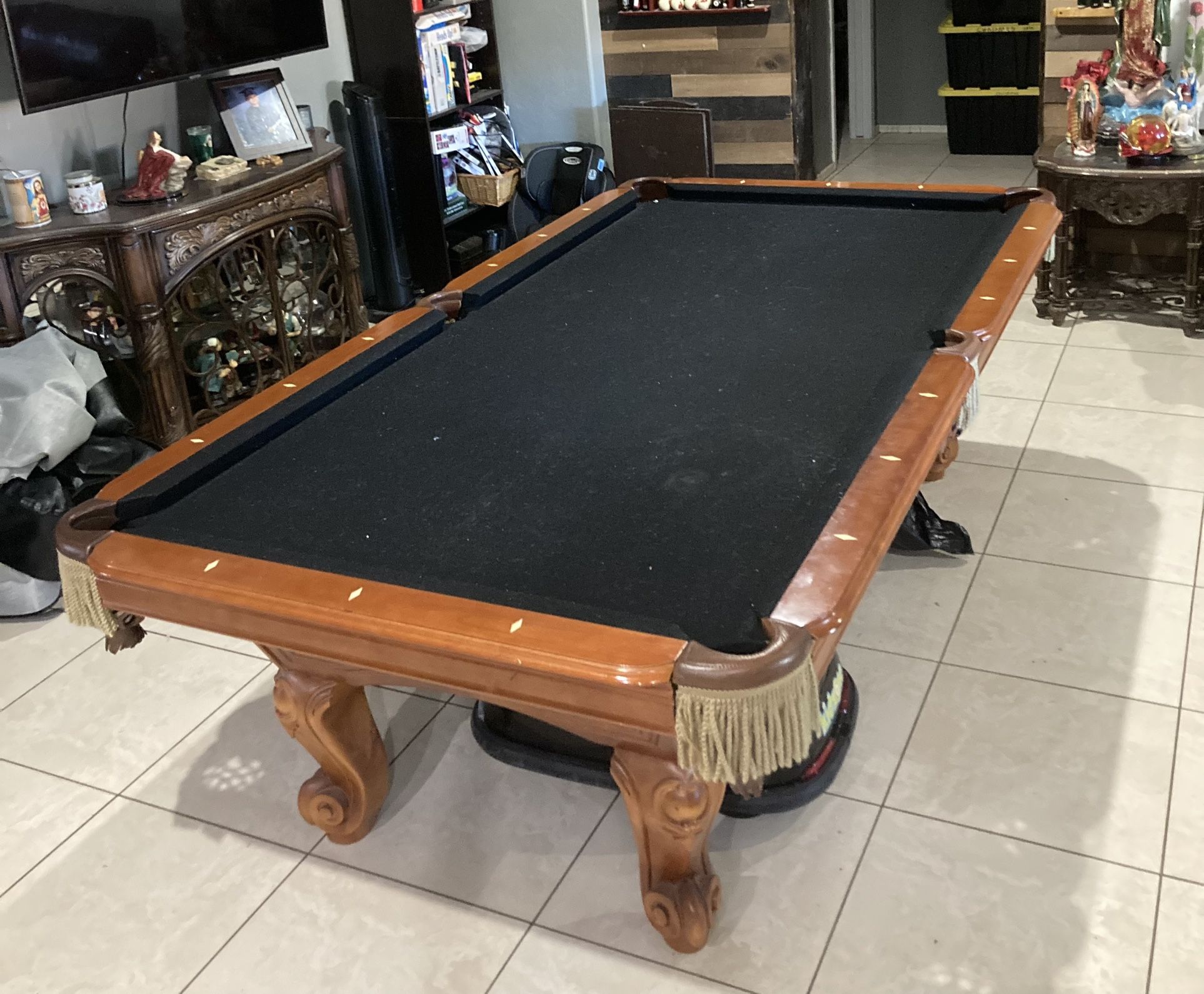 Pool table