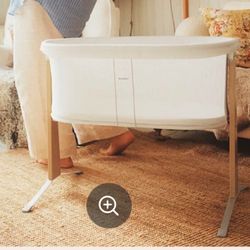 Baby Bjorn Cradle/ Bassinet 