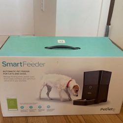 Smart Feeder For Dogs And Cats 
