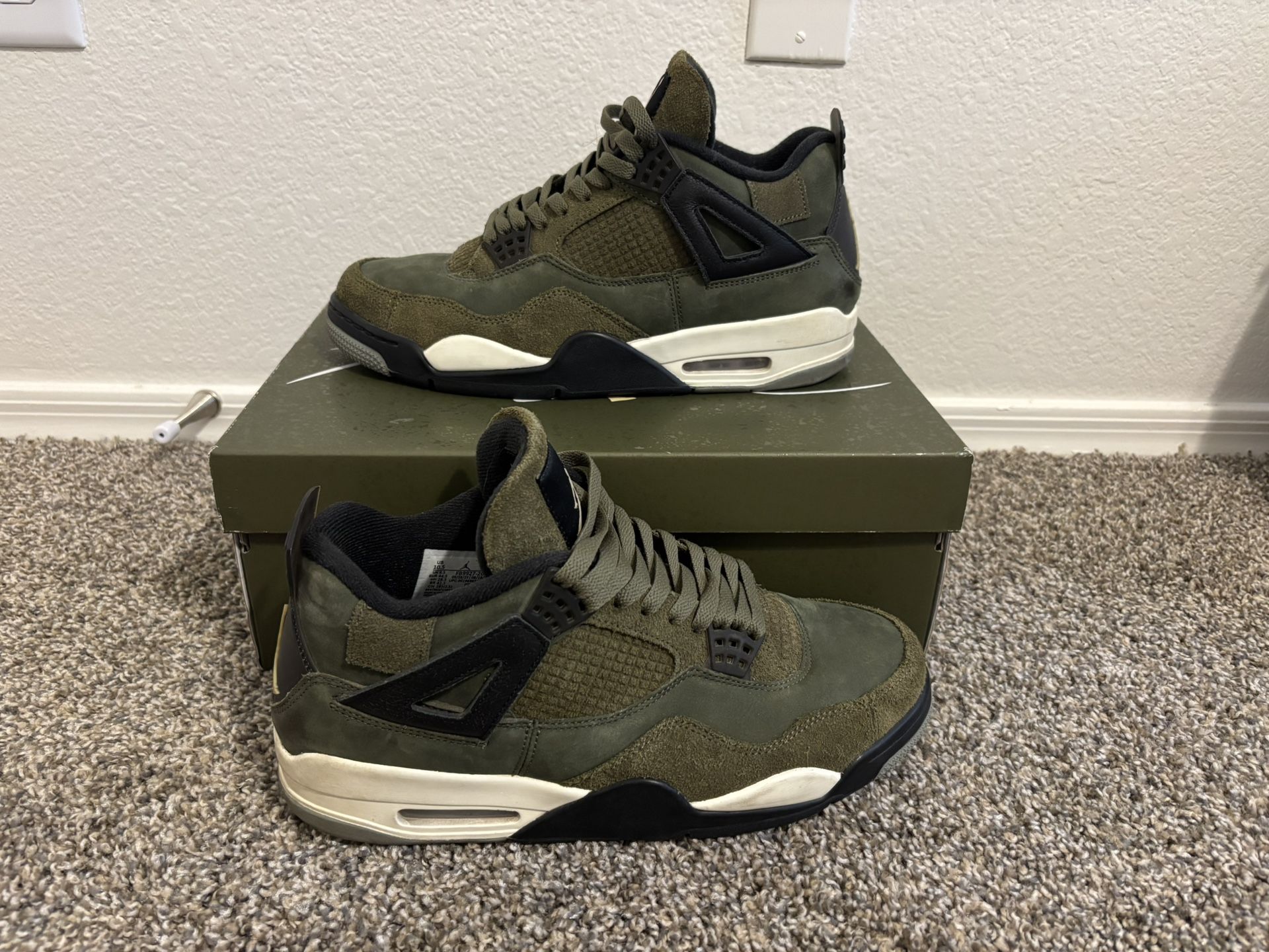 Jordan 4 Retro SE “Craft Olive”