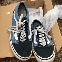 Old skool navy vans women’s 8 men 6.5