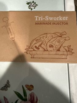 Marinade injector