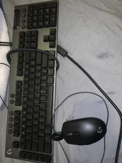 Logitech prom gaming mouse and keyboard