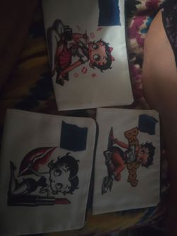 Betty Boop, small bags.
