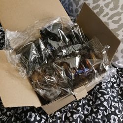 New Box Of 8 Ex Larg Gd Strong Hair Clips Not Cheap Plastic Kind My Hair To Long Them Paid 4.99each Sell 10 Allfirm