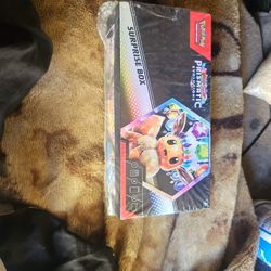Presmatic Evolution Surprise Box  