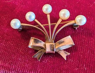 VINTAGE brooch